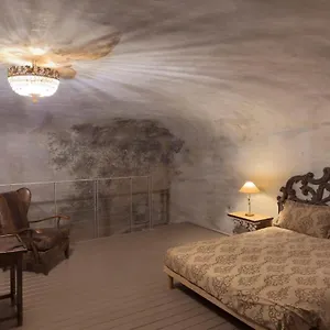  Apartment Renaissance Palace Noble Floor Italy